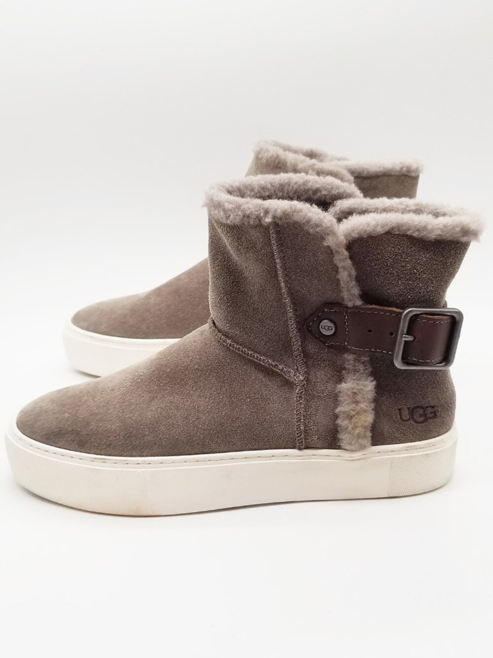 UGG Aika Suede Sherpa Lined Sneaker Boots Size 6.5 Taupe Grey